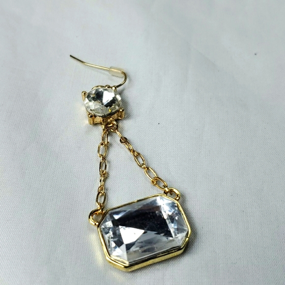 Bijou clear stones gold chain dangle earrings - Picture 3 of 3